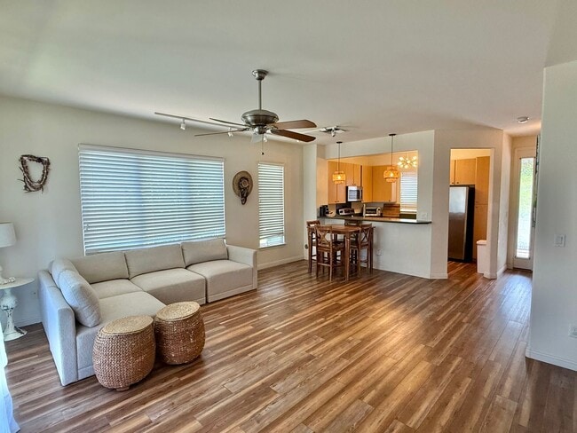 Building Photo - Partially Furnished 3 Bedroom / 2.5 Bathroom Townhome for Rent in Iliahi at Kehalani!