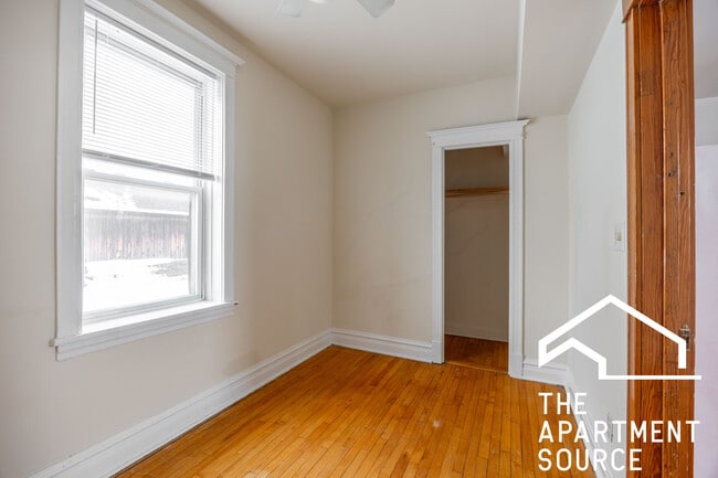 Building Photo - 2442 N Ashland Ave