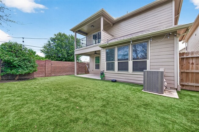 Building Photo - 5134 Aedan Oak St
