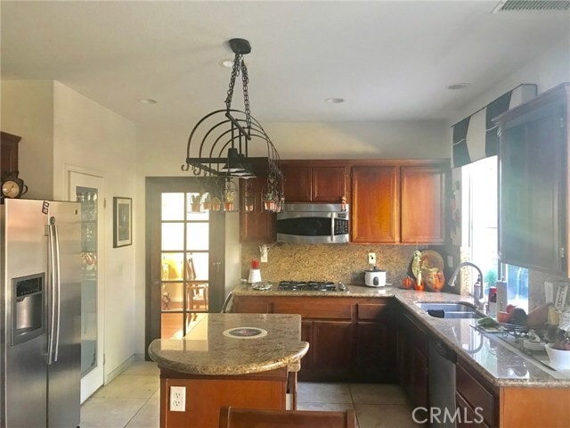 Building Photo - 9376 Live Oak Dr