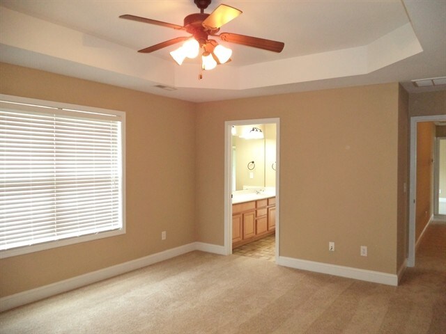 Building Photo - 6317 Stillglen Ln