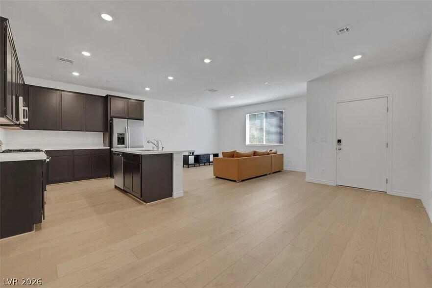 Building Photo - 1526 Eva Xing Pl