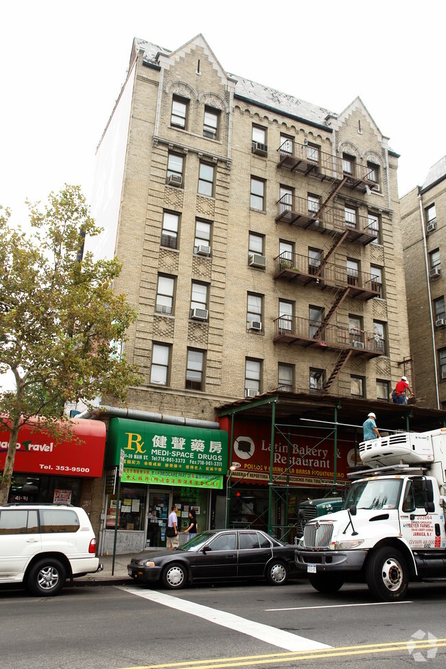 Building Photo - Sanford Court