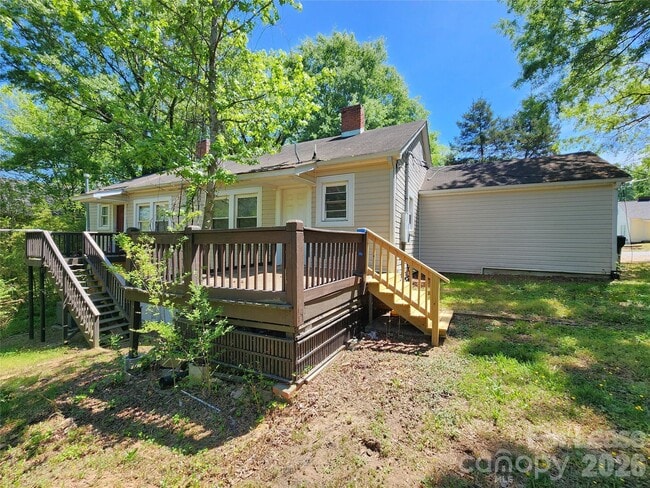 Building Photo - 193 Hoover Ave NE