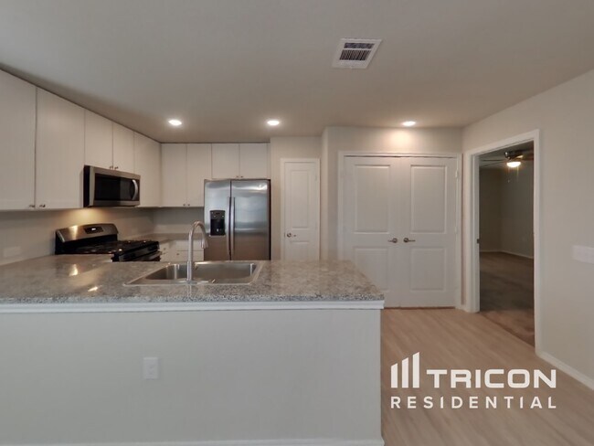 Building Photo - 5603 Apricot Mist
