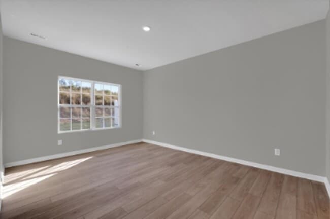 Building Photo - Stylish Living with Convenience at Your Doorstep