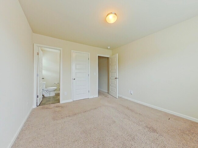 Building Photo - 156 Sims Ct