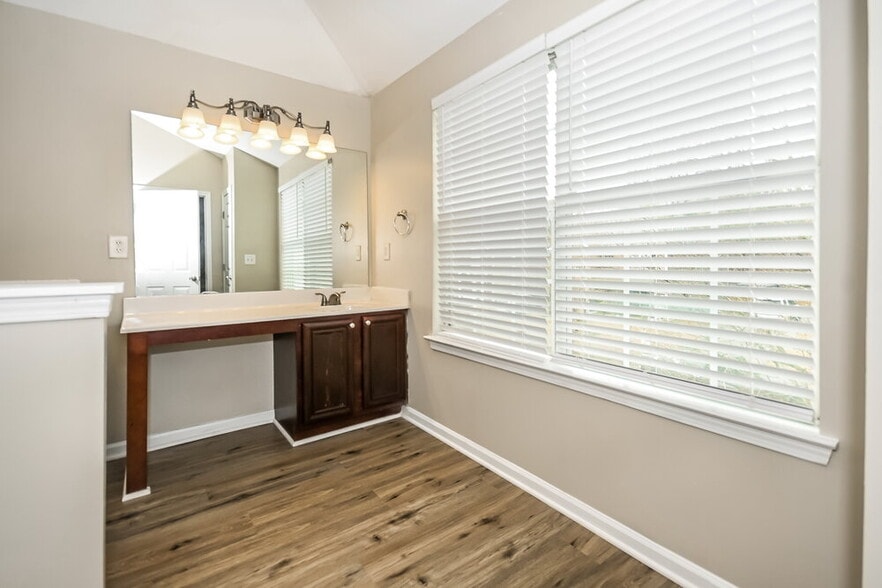 Building Photo - 438 Orchid Ln