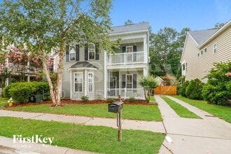 Building Photo - 577 Delafield Dr
