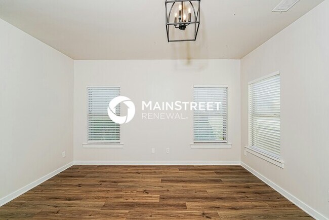 Building Photo - 4 Bedroom Pet-Friendly Home in Odenville, AL with Main Street Renewal