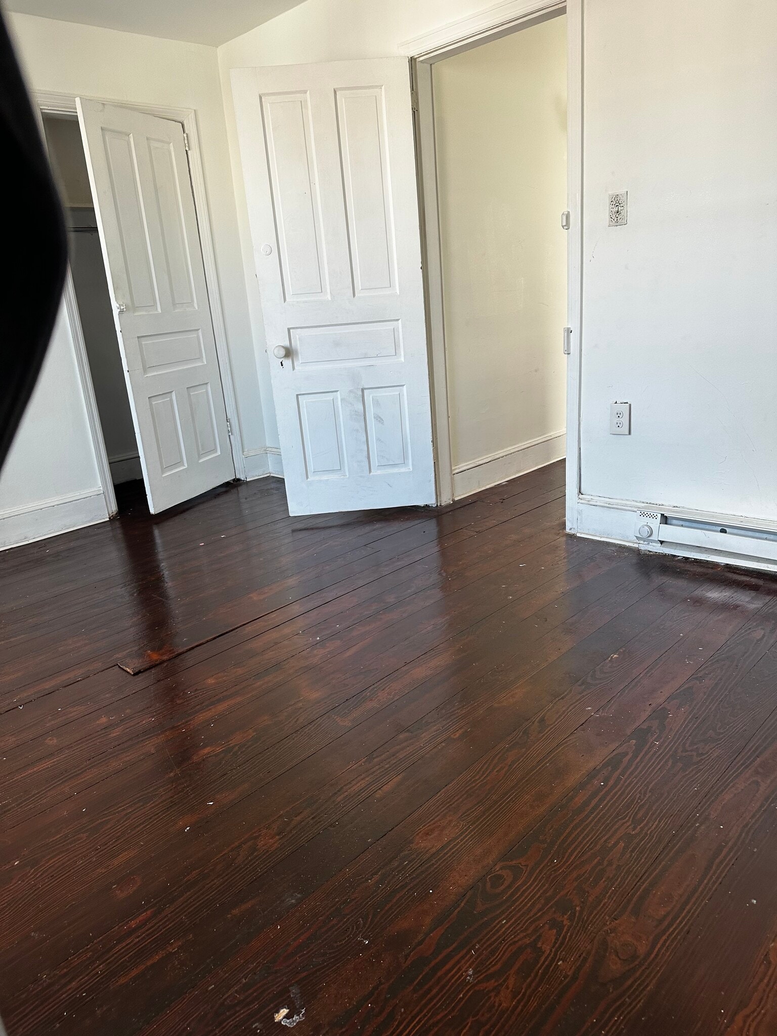 2nd bedroom - 918 W Marshall St