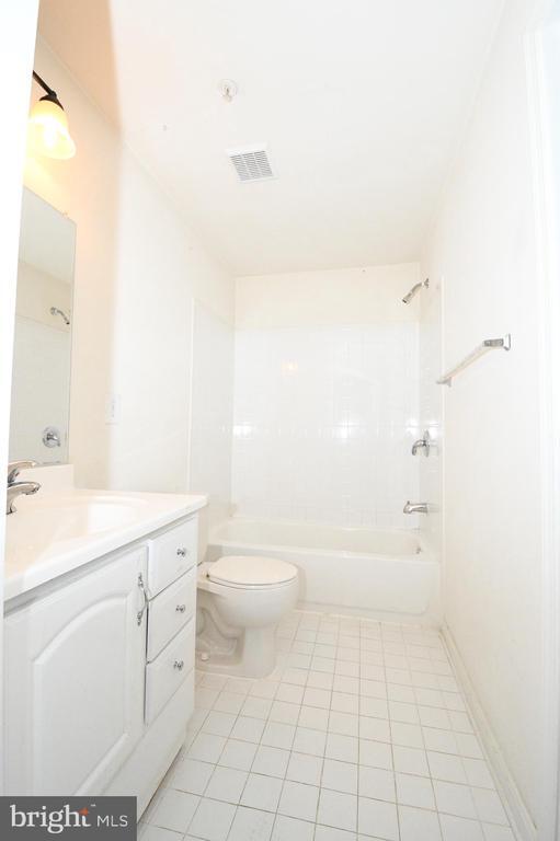 Building Photo - 13955 Lullaby Rd