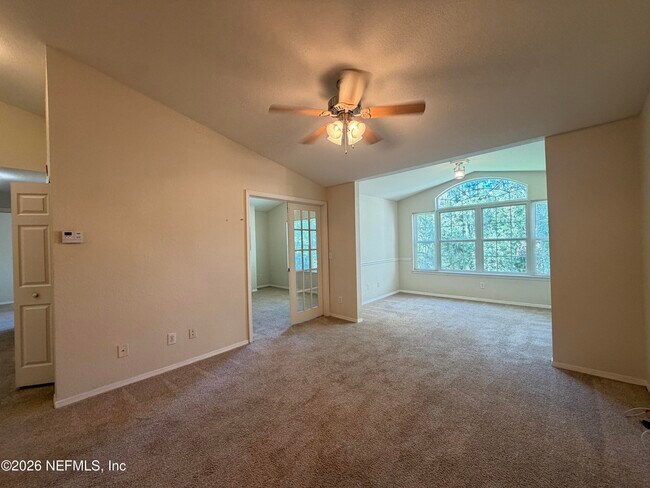 Building Photo - 13810 Sutton Park Dr N