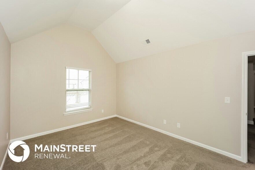 Building Photo - 315 Alamosa Path SW
