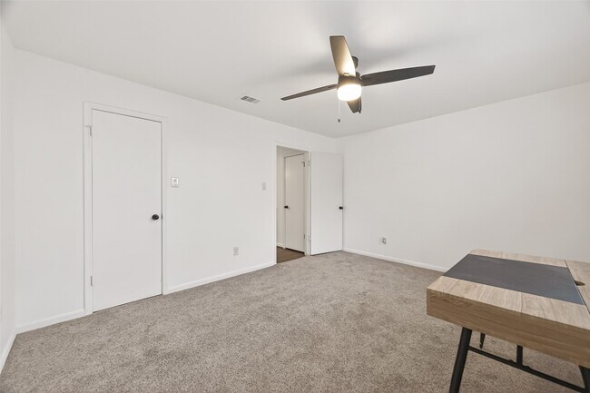 Building Photo - 12131 Ella Lee Ln