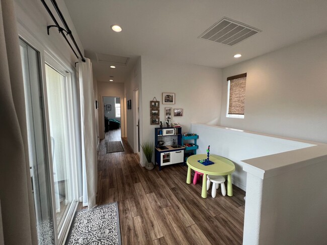 Building Photo - Sea Haven Single Family Home Coming Soon!!