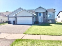 Building Photo - 804 Harrison Dr