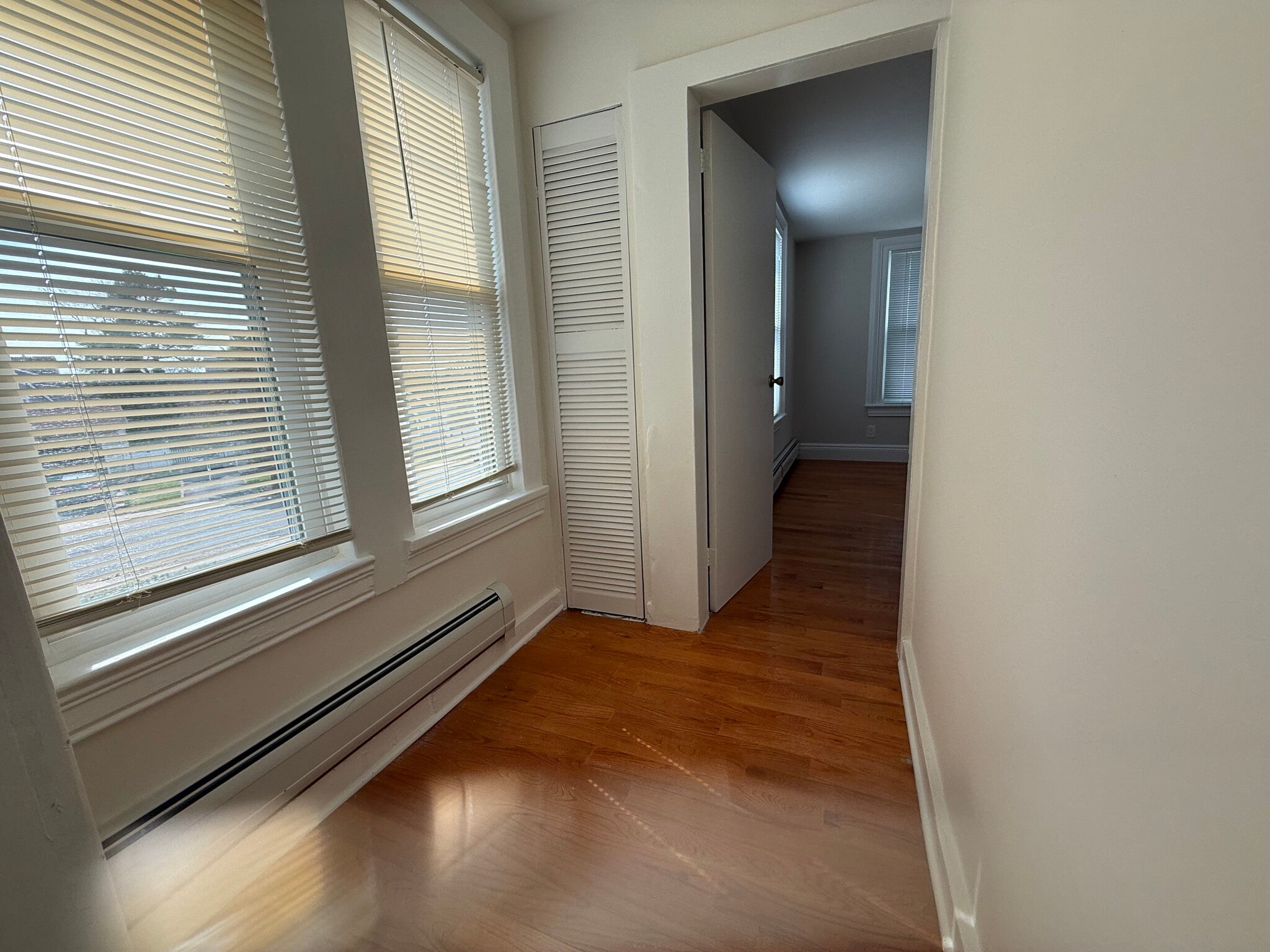 Building Photo - 238 Claremont Ave