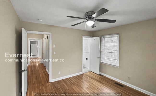 Building Photo - Beautiful 4 Bed & 2 Bath Home with Bonus Room / Pets Accepted