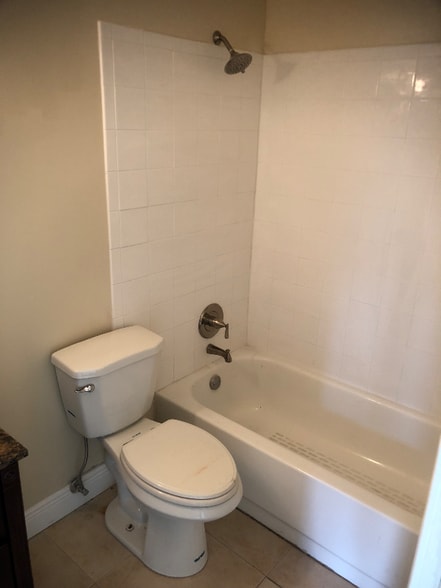 Building Photo - 2440-2442 Jackson St