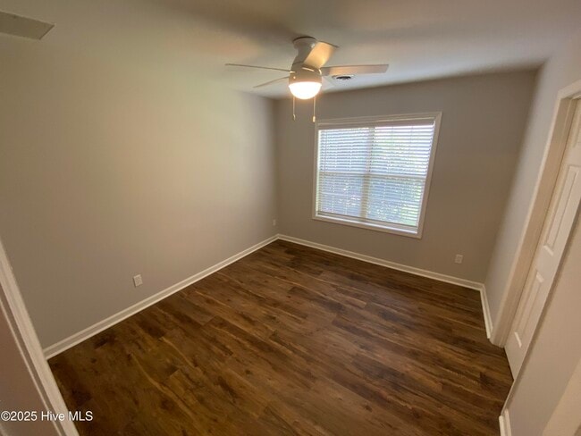 Building Photo - 8 Sand Dollar Dr