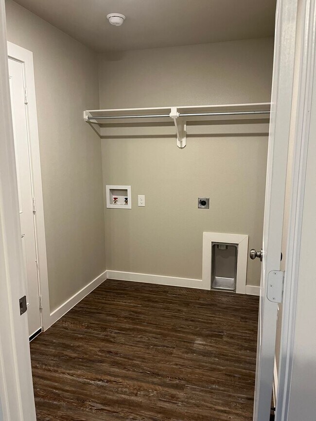 Building Photo - Available August 8th In Frenship ISD!