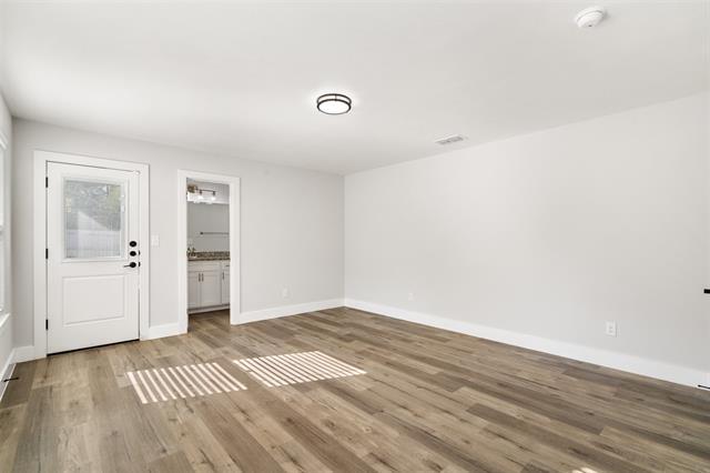 Building Photo - 226 W Bond St