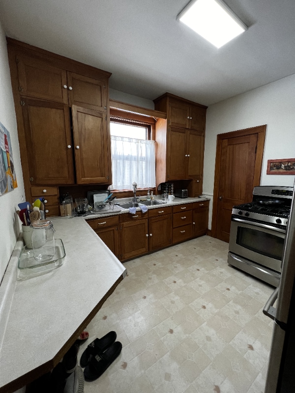 Building Photo - 4220 33rd Ave S