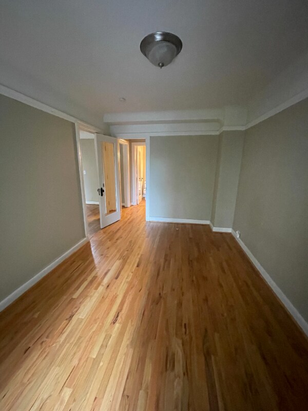 Building Photo - 15 E Kirby St