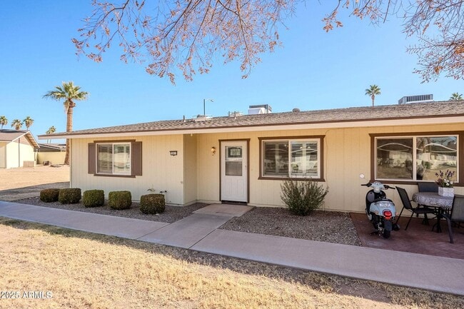 Building Photo - 13611 N Newcastle Dr