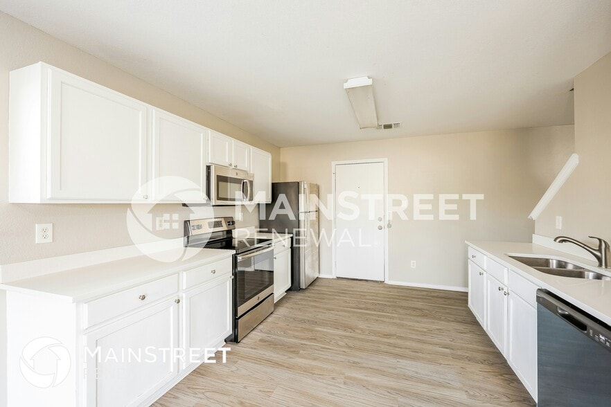 Building Photo - 8915 Mission Mdw