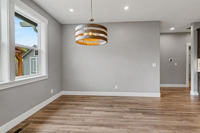 Building Photo - Fabulous 4 bed, 2 bath in Crawford Crossing - Turner, Oregon