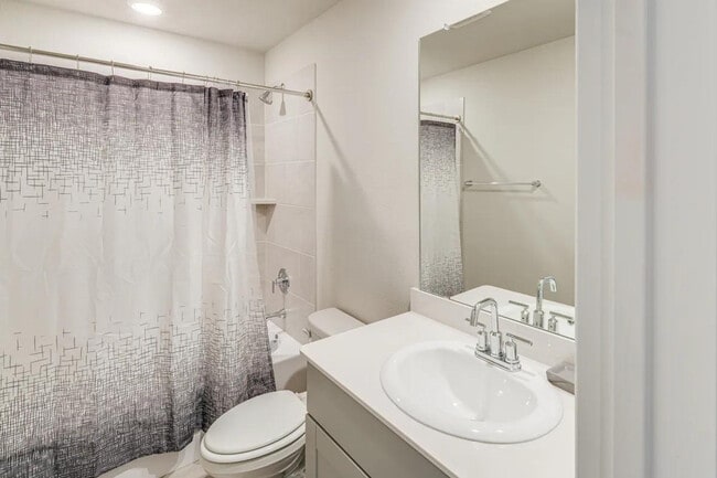 Building Photo - 723 Williams Wy