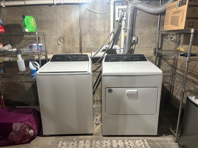 Building Photo - 45 Central Pkwy