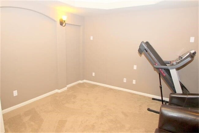 Building Photo - 5106 Heather Meadow Ln