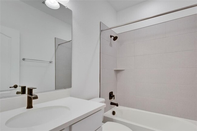 Building Photo - 18104 Clairess Ln