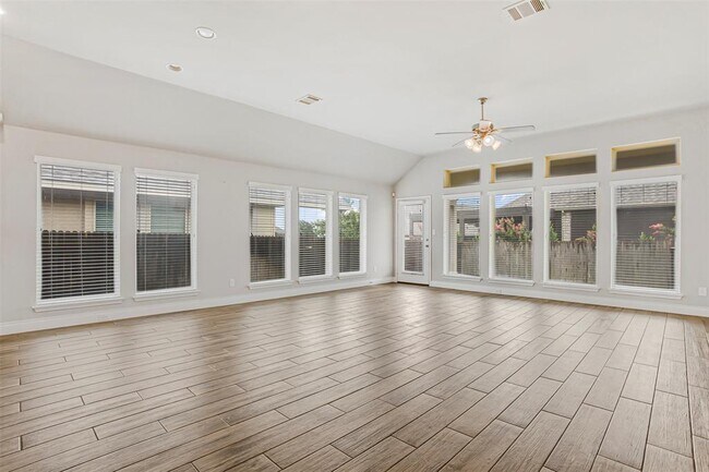 Building Photo - 204 Magdalene Way