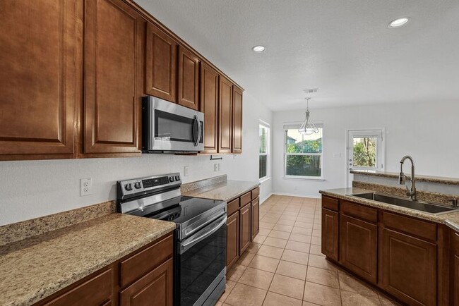 Building Photo - 11526 Wayward Daisy