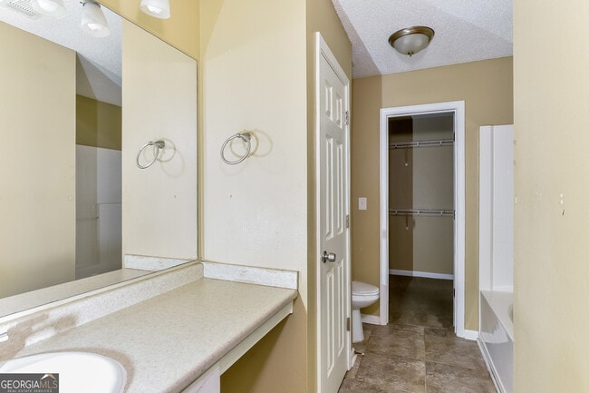 Building Photo - 4736 Klondike Cir