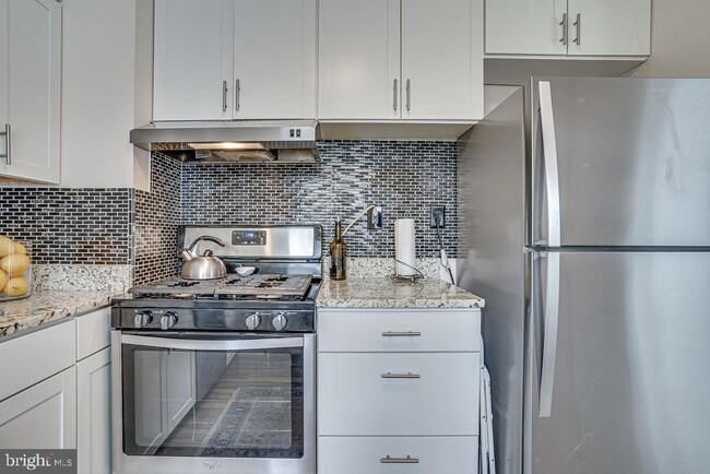 Building Photo - 4801 Apple Tree Dr