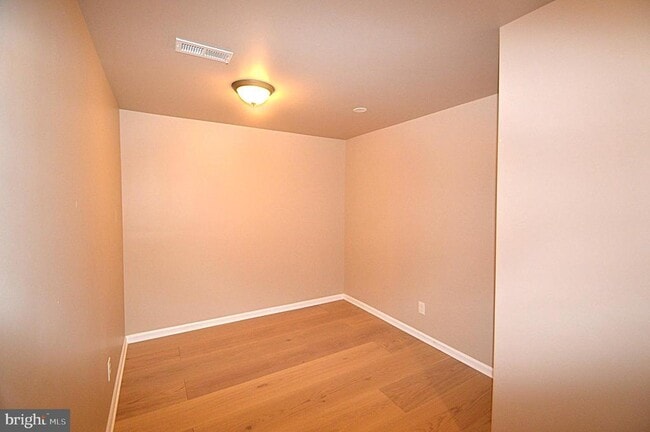 Building Photo - 21774 Kings Crossing Terrace
