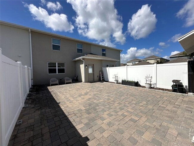 Building Photo - 14143 Title Wy