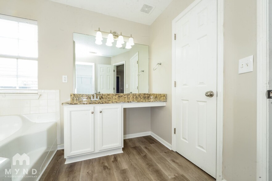 Building Photo - 2691 Ward Lake Ct