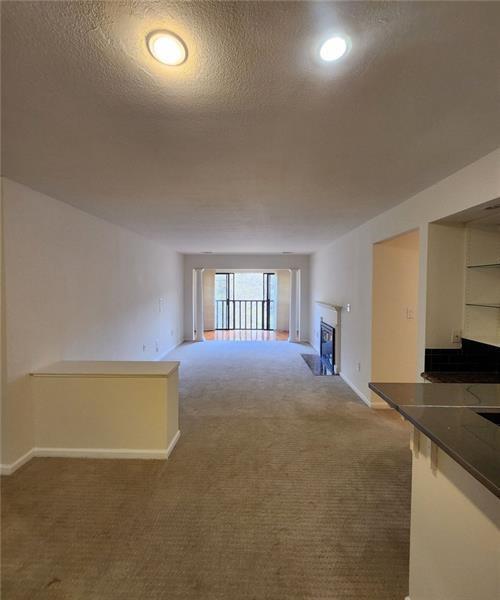 Building Photo - 23311 Plantation Dr NE