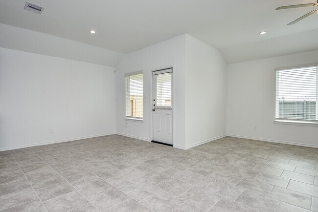 Building Photo - 7519 Fierce Friesian Ln