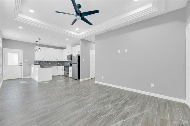 Building Photo - 14 Whetstone Ave