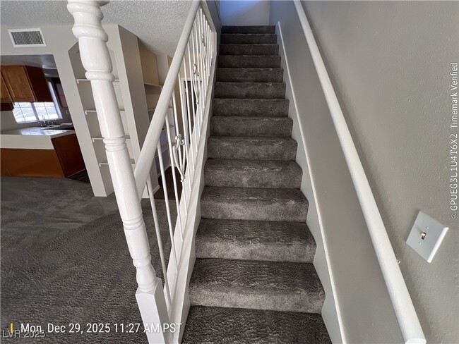 Building Photo - 3251 Dawnflower St