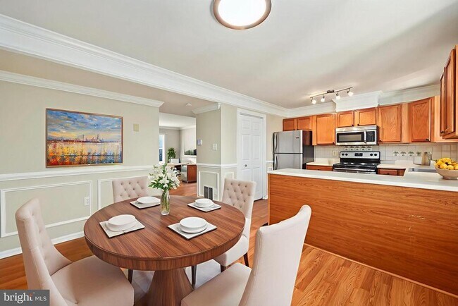 Building Photo - 15256 Waterwheel Terrace