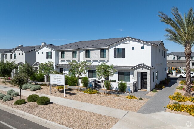 Building Photo - Annex at Cadence