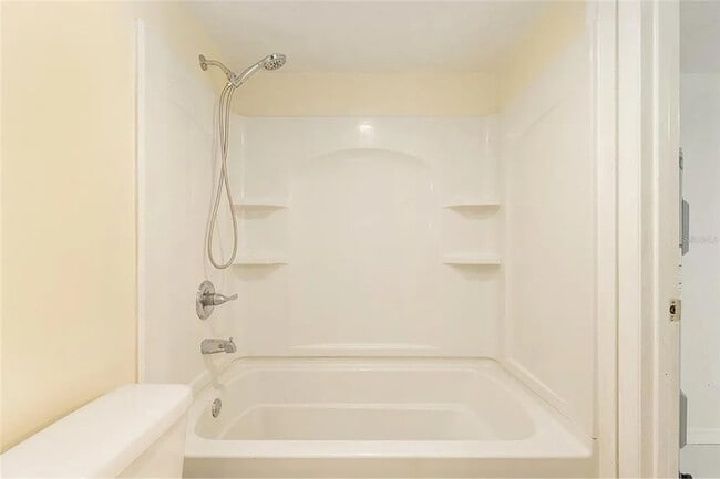 Building Photo - 4724 SW 67th Terrace